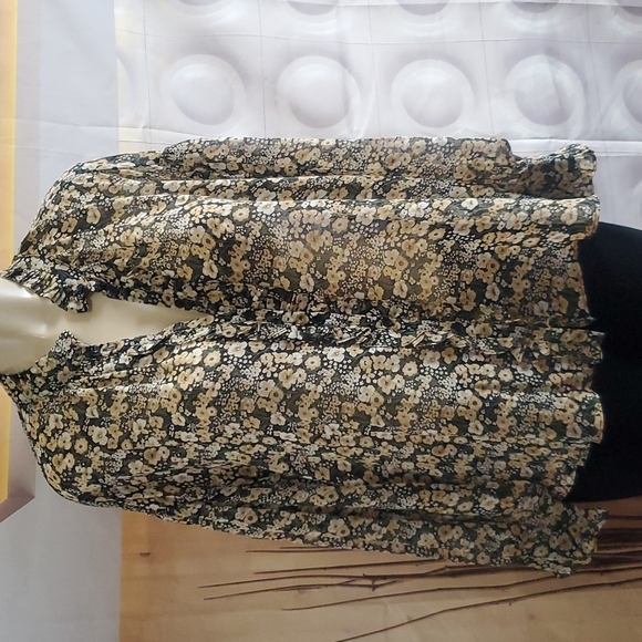 New Mng Long sleeve floral top size S - Picture 1 of 10
